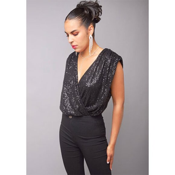 Black Sleeveless Shimmering Sequin Bodysuit - Picture 3 of 5